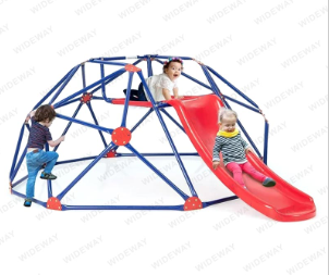 7 Mga kalamangan ng mga plastik na slide sa mga kindergarten